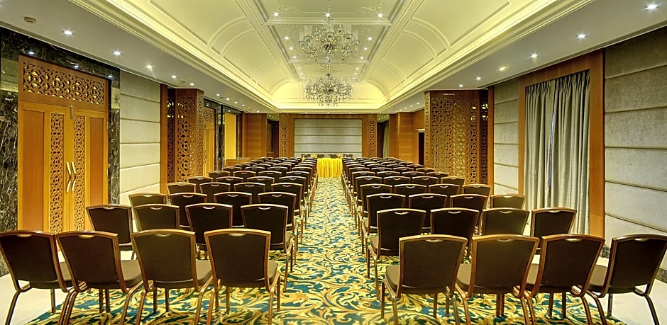 Lemon Tree Premier - The Atrium