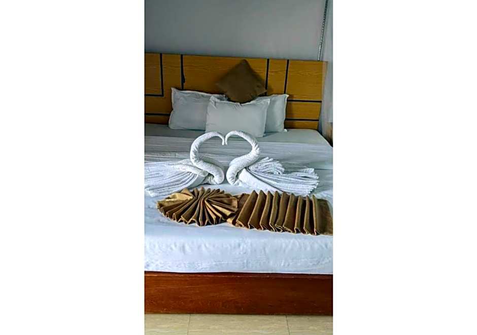 Chimpanzee Lodge