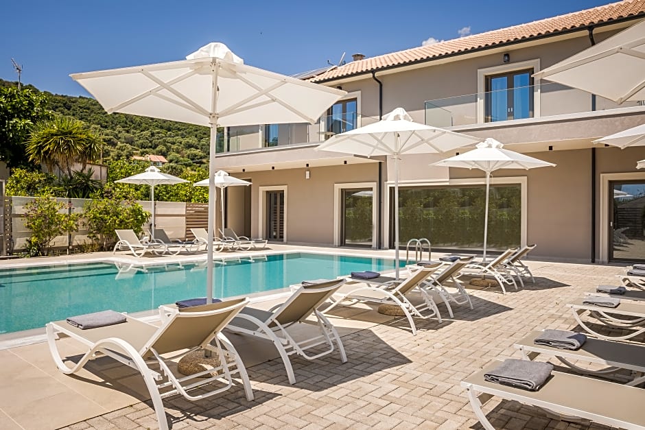 Notos Luxury Studios & Apartments