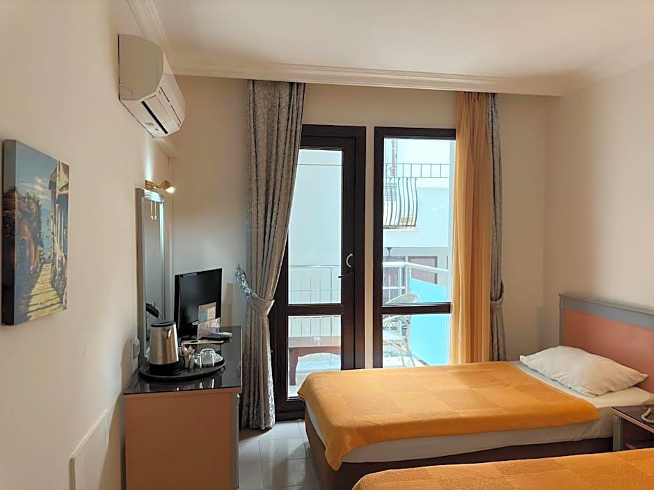 Ata Park Hotel