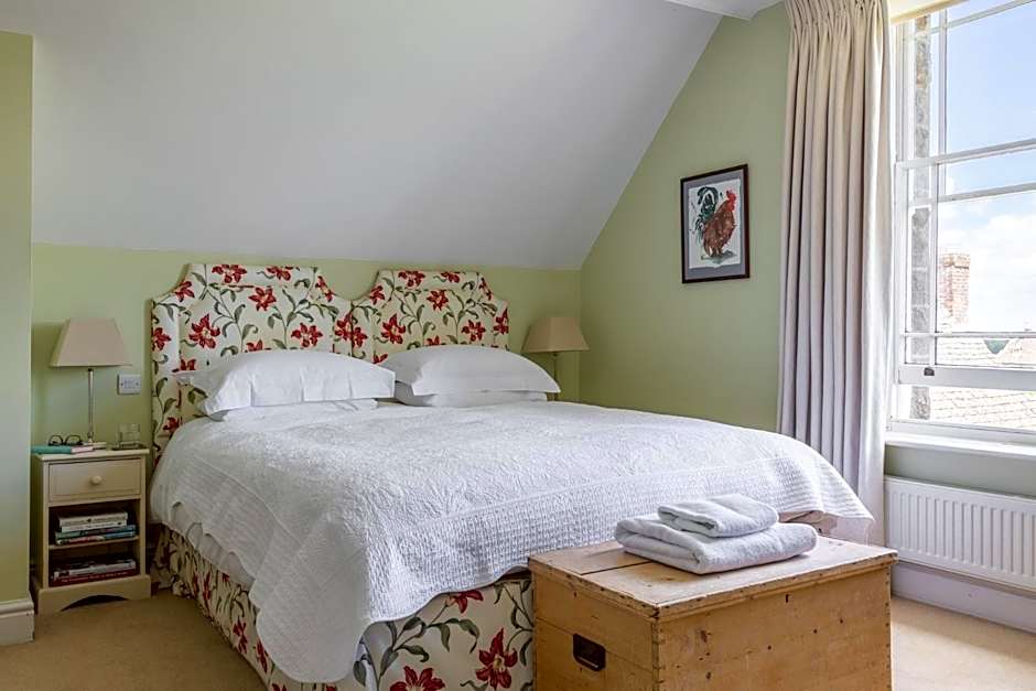 Overtown Manor Bed and Breakfast