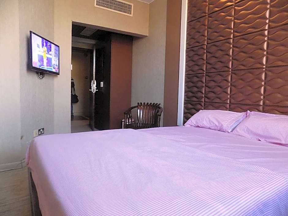 Freedom City Hotel
