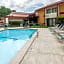 Quality Inn & Suites Kansas City I-435n Near Sports Complex