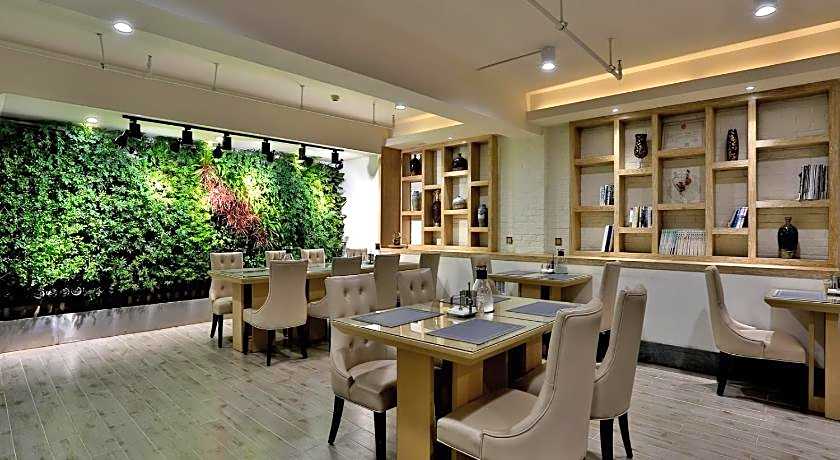 Yiwu Byland Star Hotel