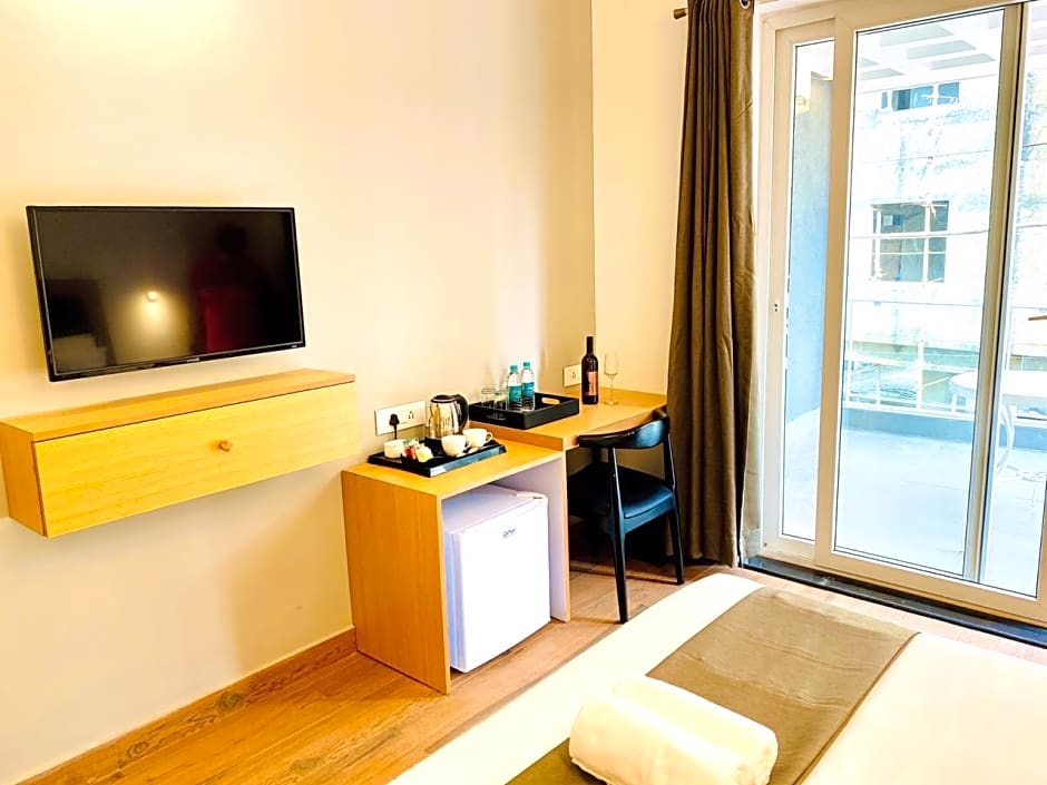 Amigos Candolim Beach