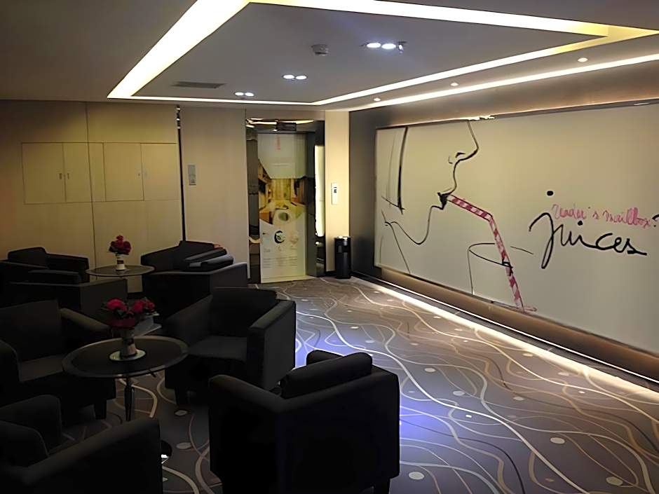 7 Days Premium Lintao City Golden Street Shopping Plaza Branch