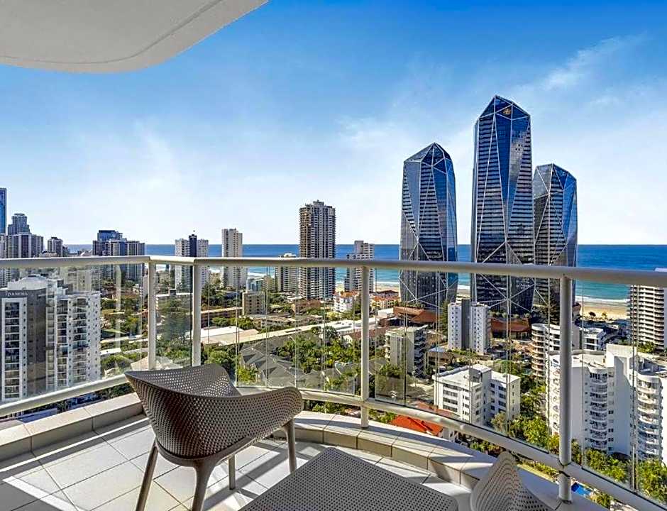 Deluxe Private Apartment and Studio - Ocean Views