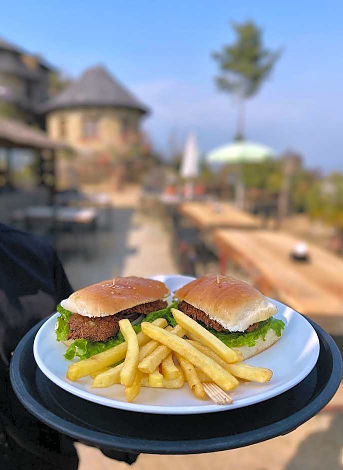 Bhanjyang Village Lodge