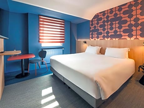 Standard Room With 1 King-Size Bed