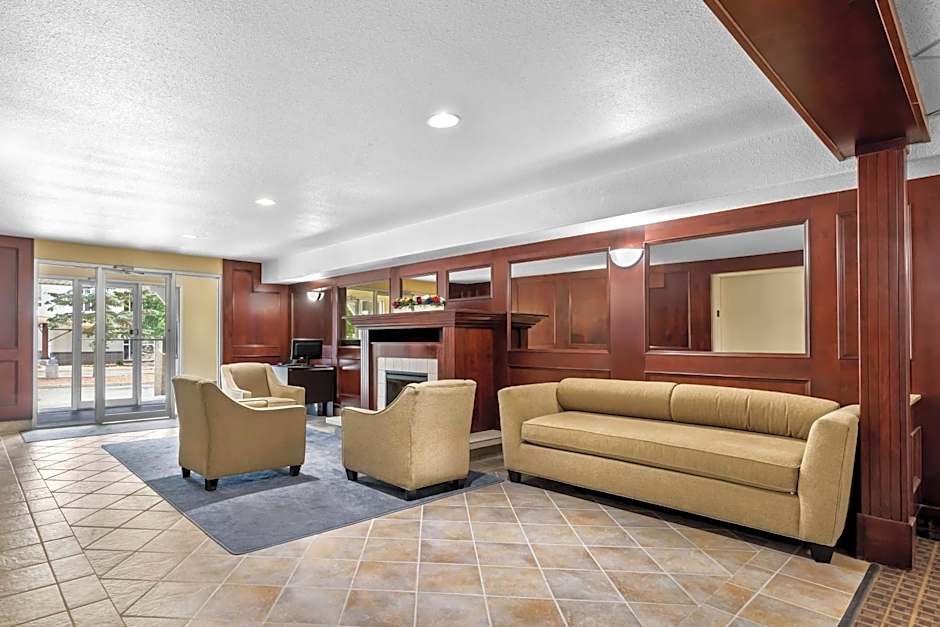 SureStay Plus Hotel by Best Western Drumheller