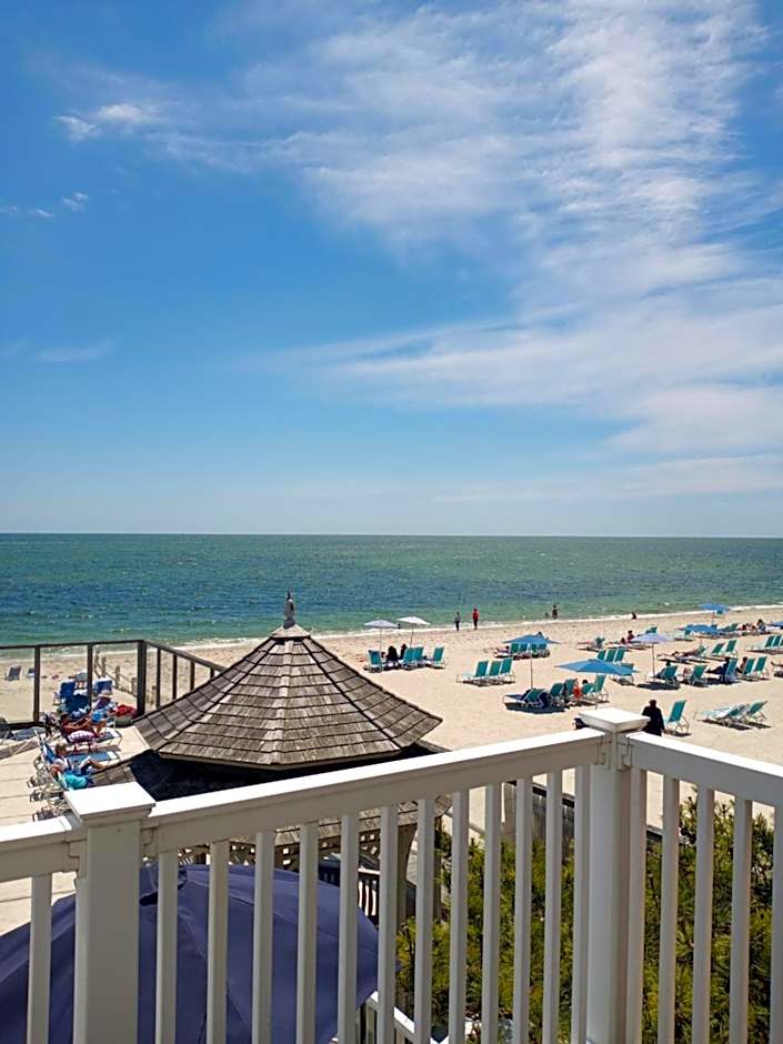 Ocean Club on Smuggler's Beach