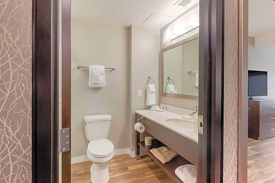 Best Western Premier Northwood Hotel