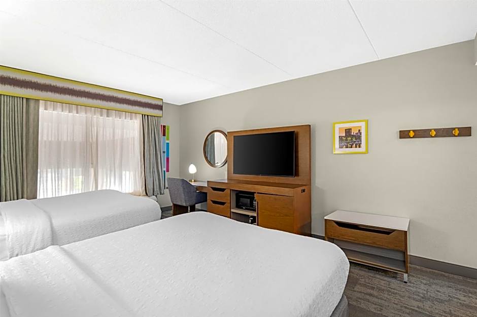 Hampton Inn & Suites Augusta West