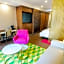 The Fives Downtown Hotel & Residences, Curio Collection by Hilton