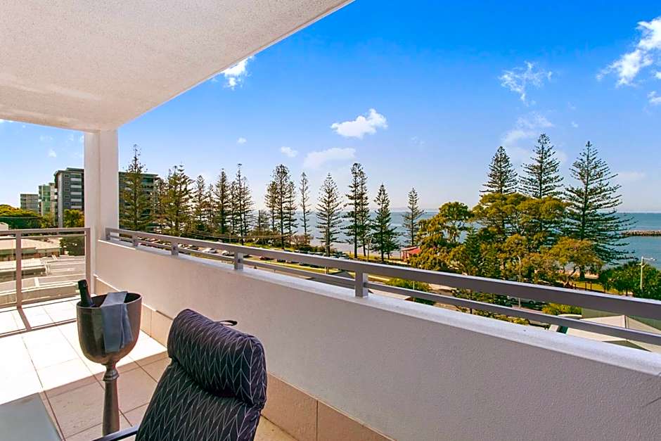 Proximity Waterfront Apartments