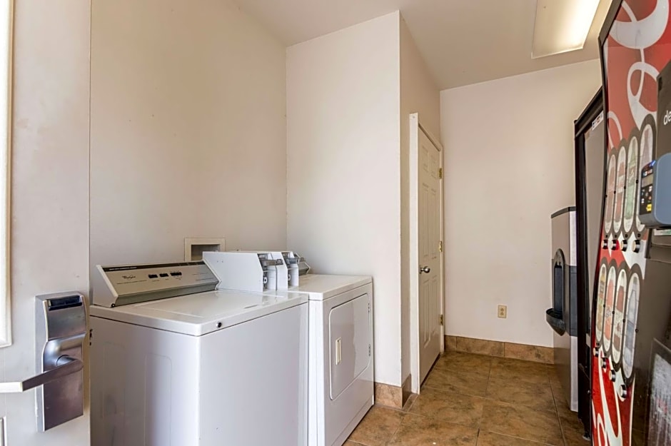 Studio 6-Lubbock, TX - Medical Center