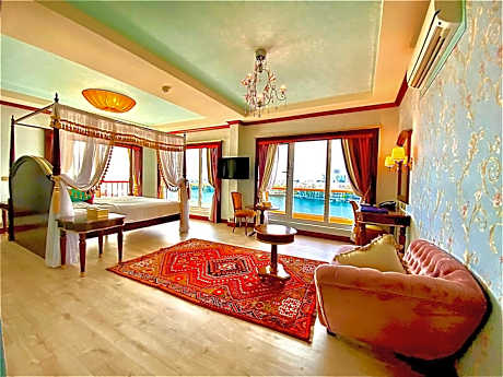 Royal Suite with Creek View with Balcony - Free Beach Transfer, 25% off Food & Beverage