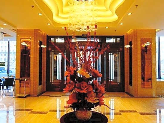 GreenTree Inn Liaoyuan Zhongkang Street Longjihuadian Business Hotel