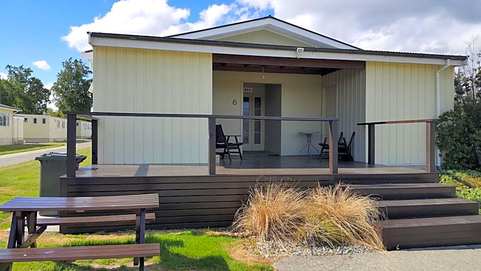High Country Lodge, Motels & Backpackers