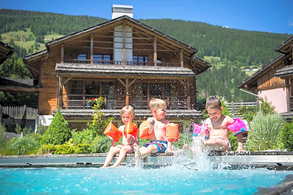 Post Alpina - Family Chalets Dolomites