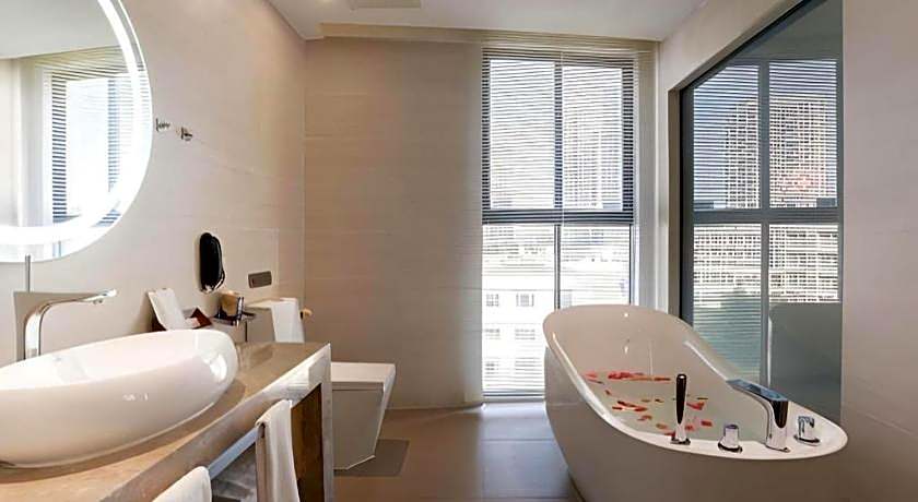 Lavande Hotel Foshan Shunde Shunlian Plaza Jinlong Metro Station