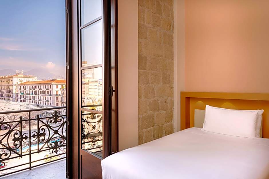UNA HOTELS Napoli