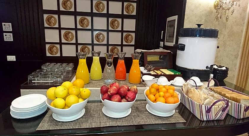 Queens Suite Hotel