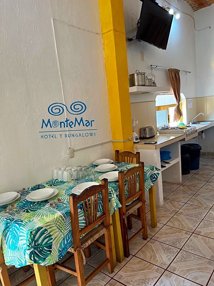MonteMar Hotel y Bungalows