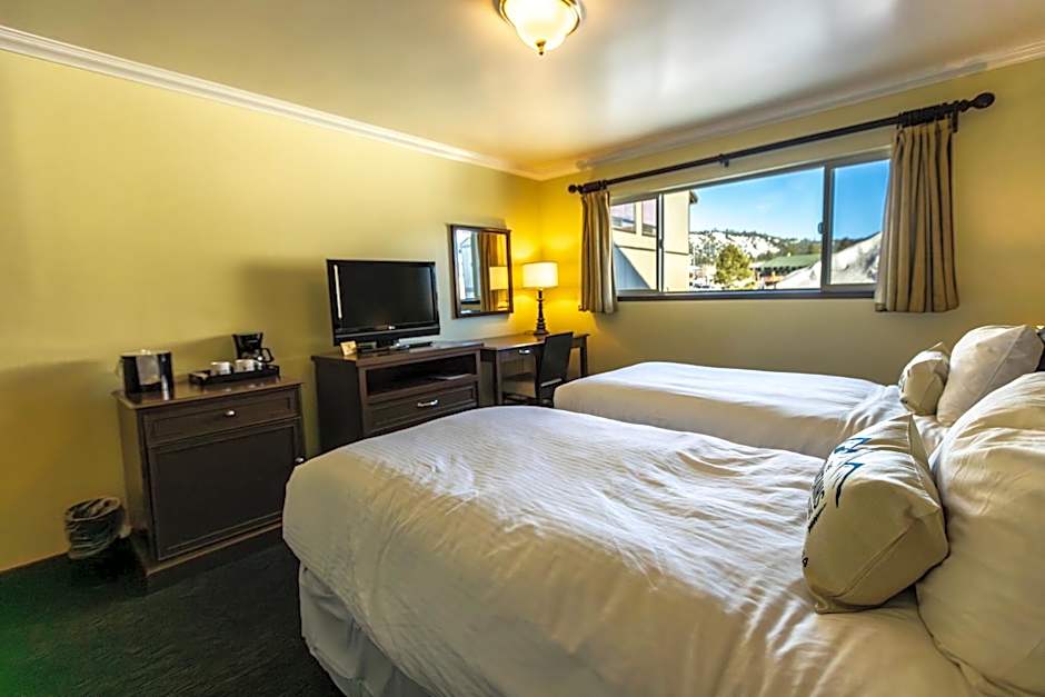 The Mammoth Creek Inn