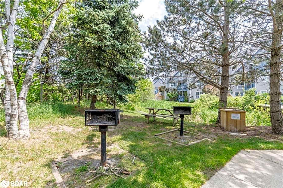 Modern Mountainside Ski In/Ski Out Studio at Blue