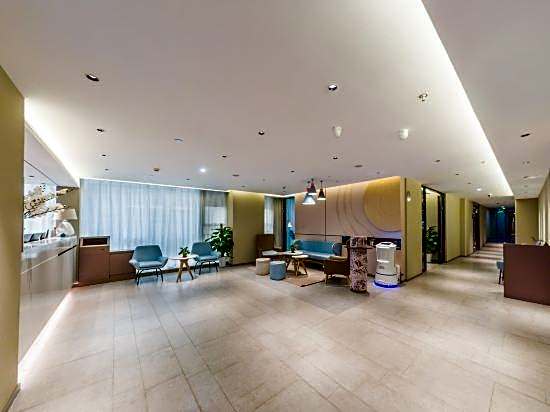 Home Inn (Guangzhou Jiefang Middle Road Gongyuanqian Metro Station)