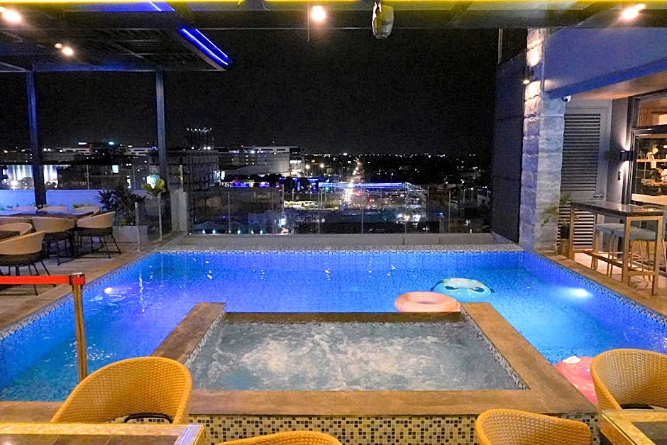 EL VISTRA HOTEL ANGELES