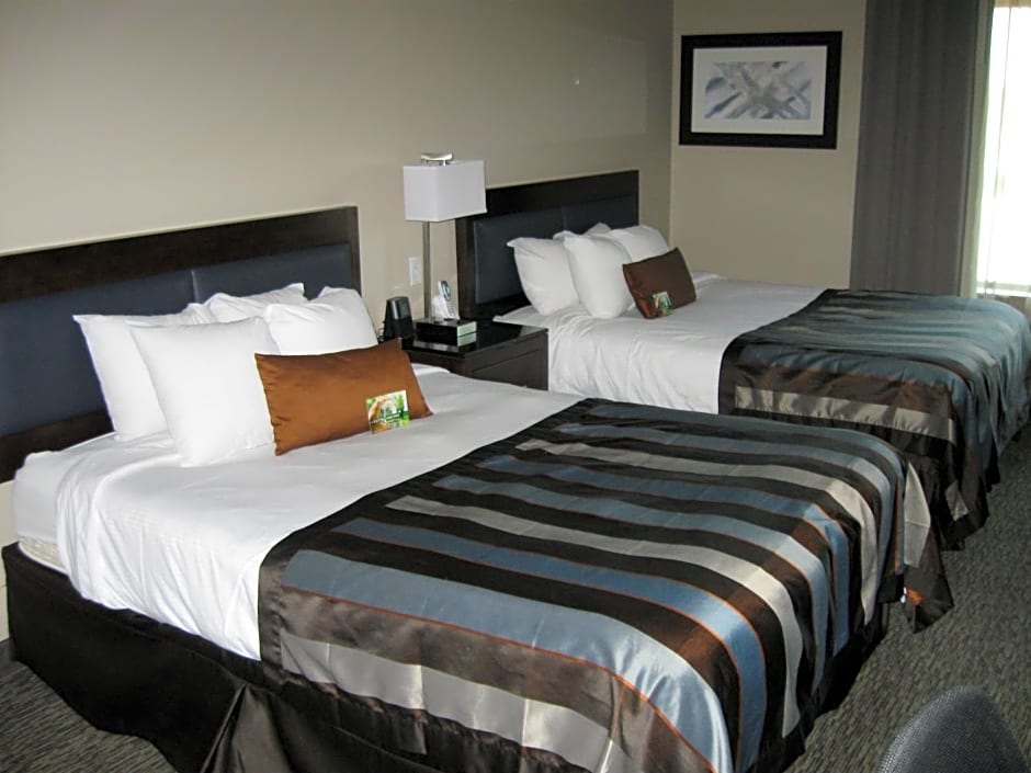 Wingate by Wyndham Fargo