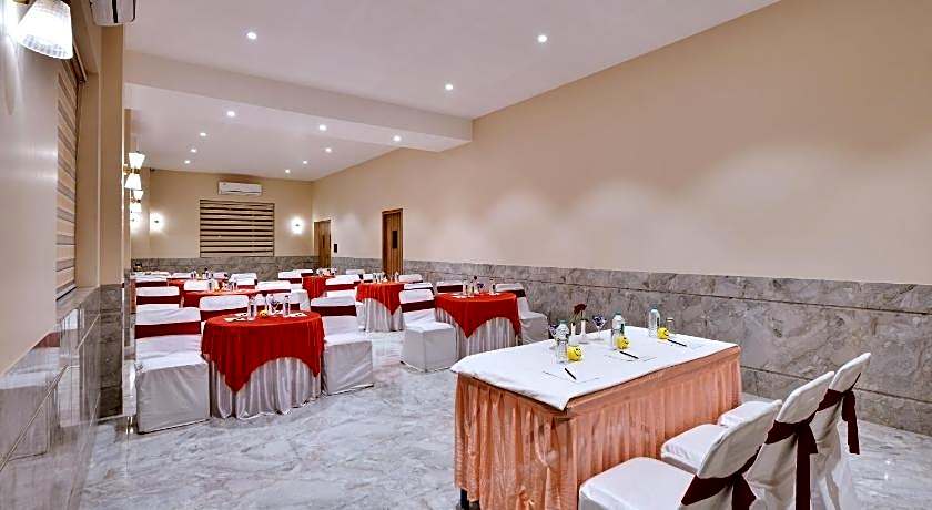 Click Hotel Bhuj