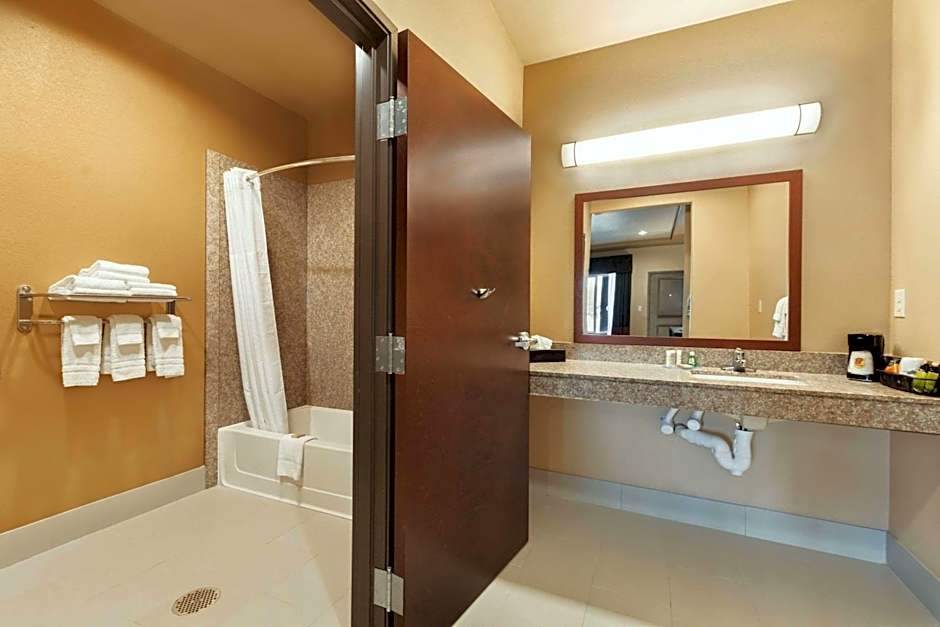 Super 8 by Wyndham Karnes City