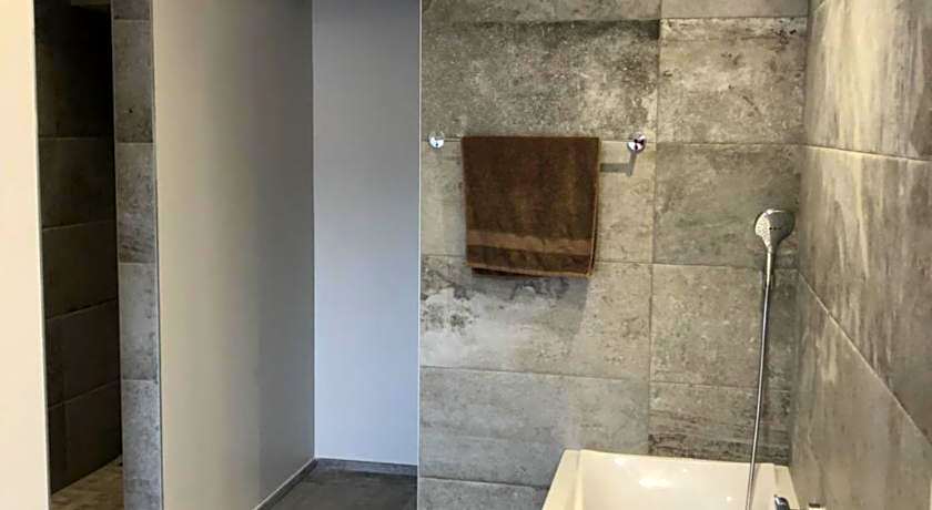 ORANGERIE de CHATEL-Selection FIGARO & ELLE Magazine