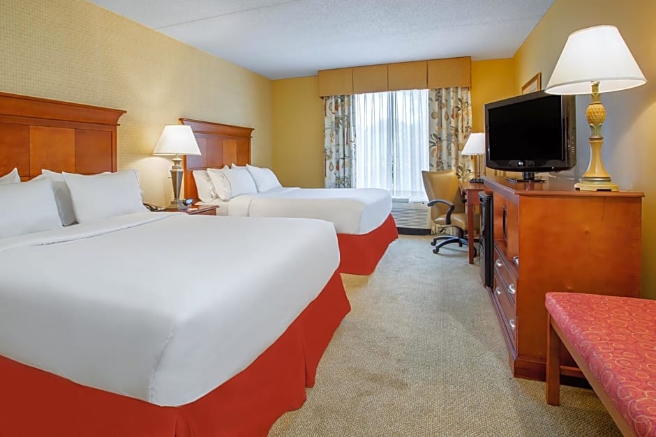 Holiday Inn Express & Suites Bloomington By IHG