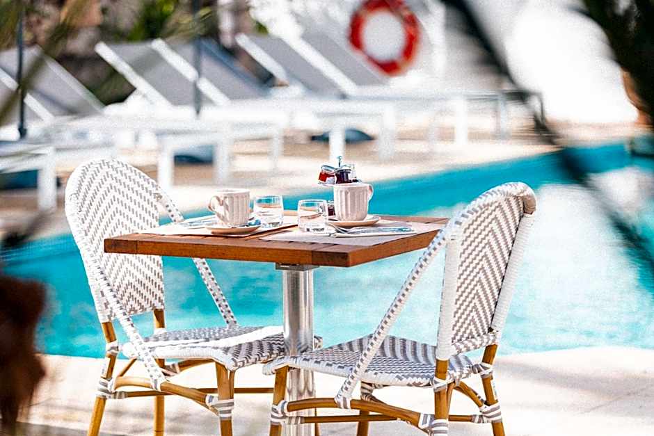 Hôtel La Villa Juan Beach