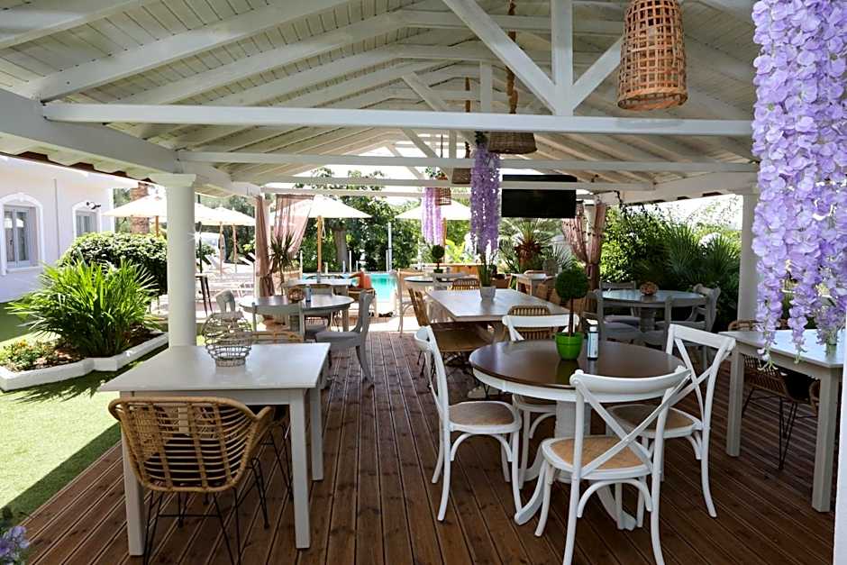 Caretta - Caretta Hotel