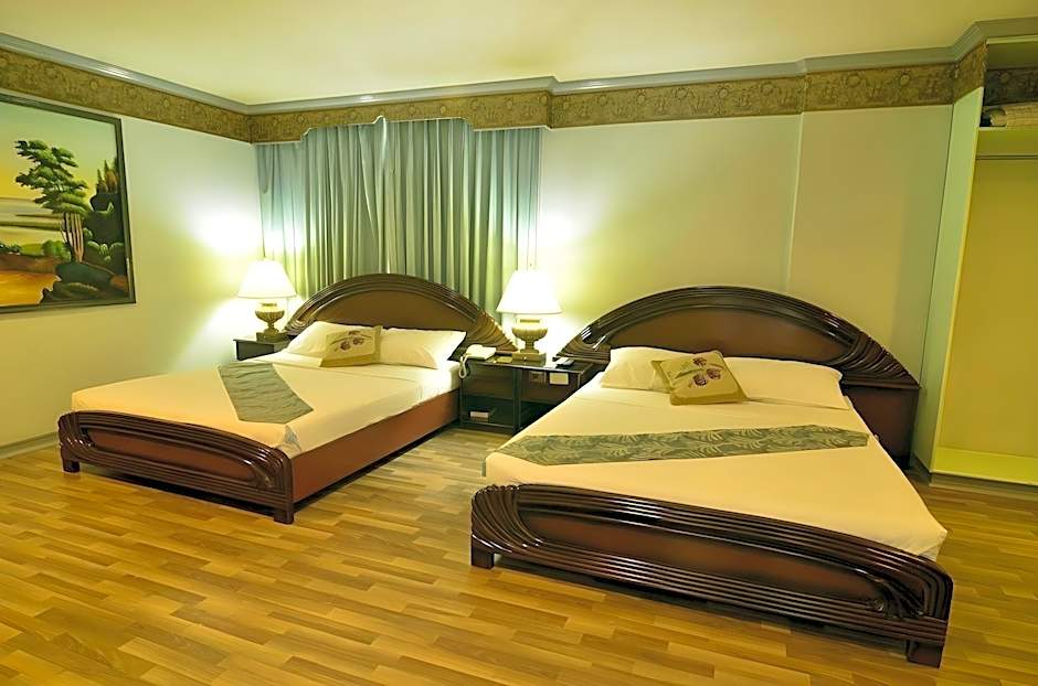 Holiday Plaza Hotel Cebu
