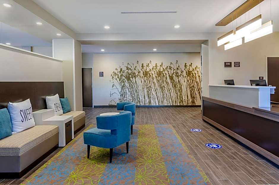 MainStay Suites Great Falls Airport