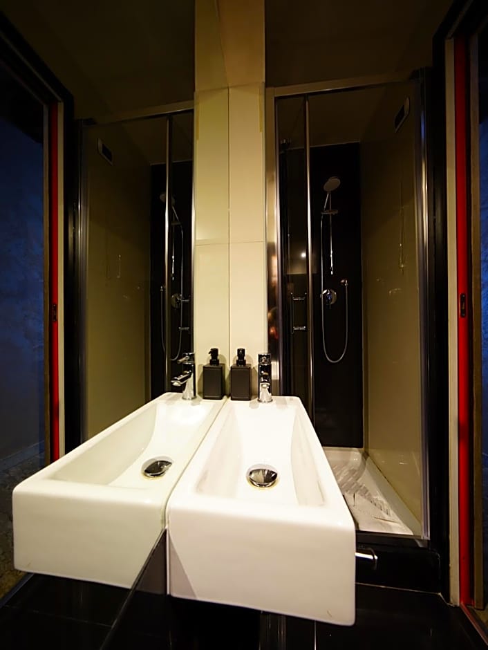 Nerva Accommodation