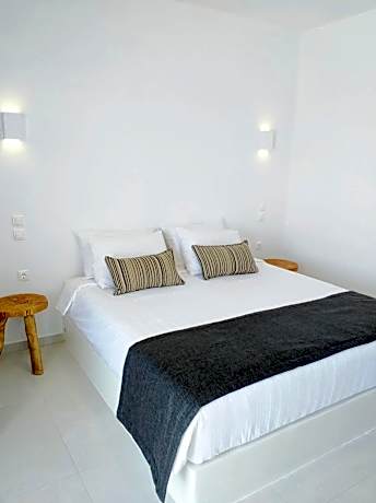 Luxury Suite with Private Hot tub