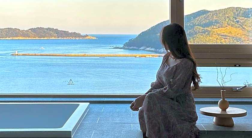 HOTEL SANGSANG & Private Sang Sang Pool Villa