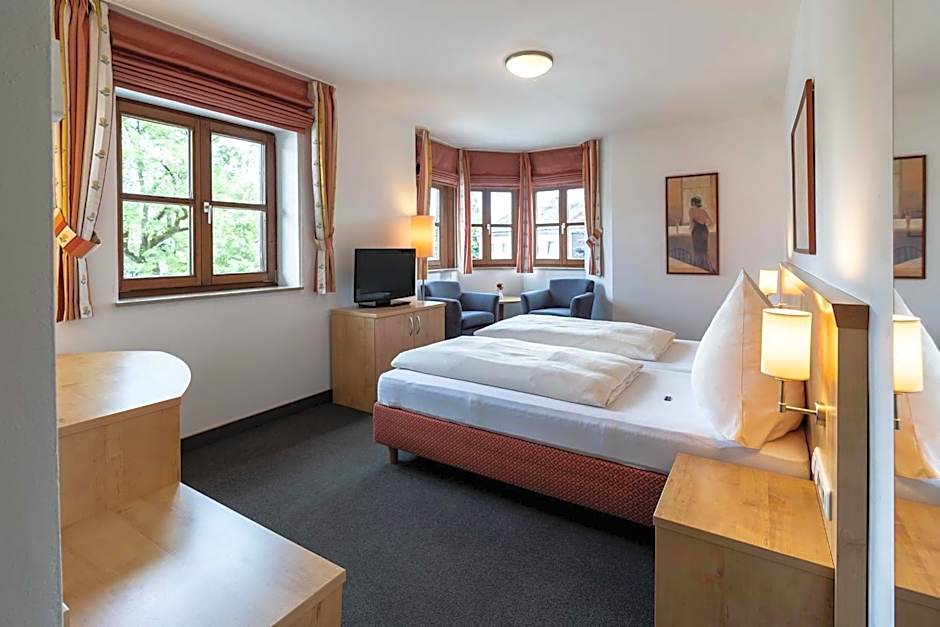 Foto 1 de 13 de 1 Double Bed or 2 Beds