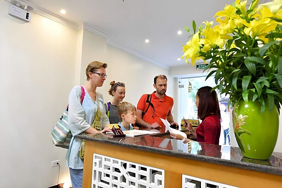 Bella Rosa Trendy Hotel