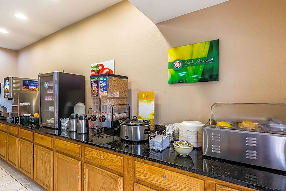 Quality Inn & Suites Chesterfield Village