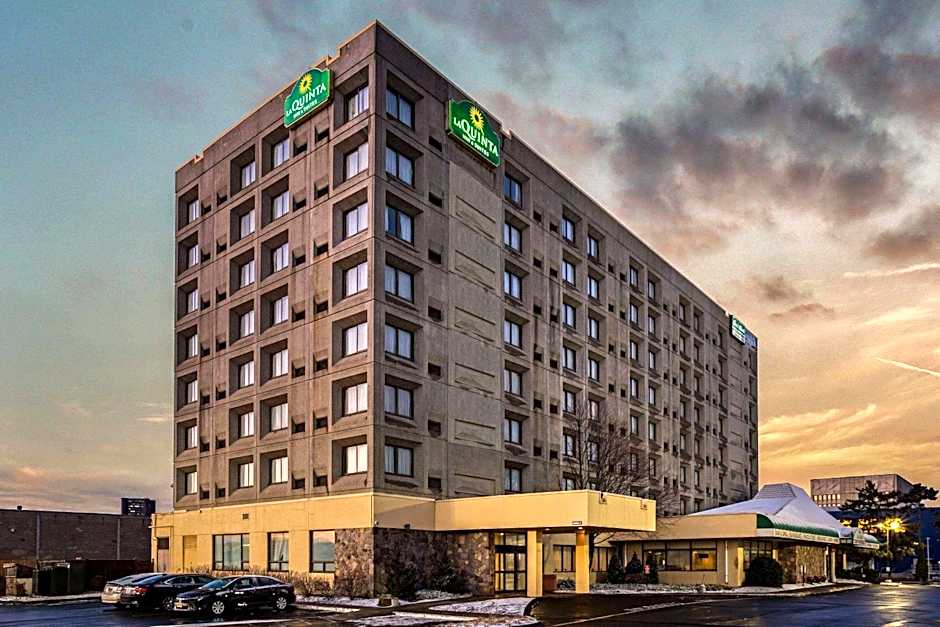 La Quinta Inn & Suites by Wyndham New Haven