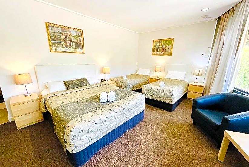 Connells Motel & Serviced Apartments