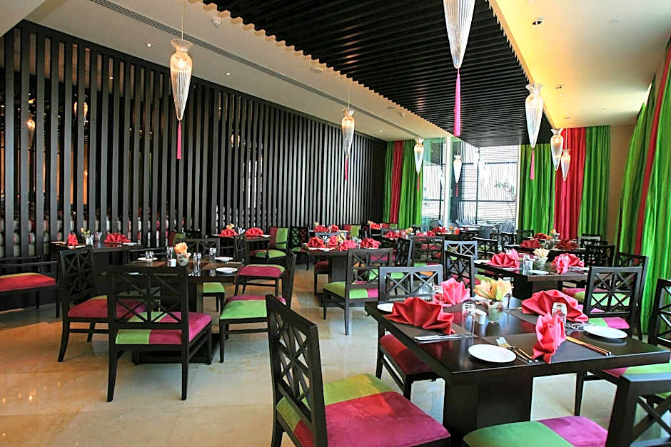 Yas Plaza Marina By Ihg